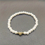 Šik narukvica sa inicijalom srca (A–Š)