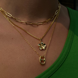 Ogrlica sa motivom hibiskusa